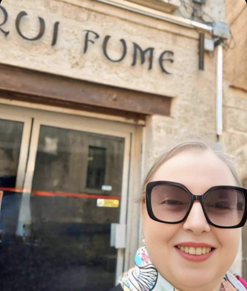 natalydibartolo's tweet image. L’Incantatore », poème pour la scène que j’ai écrit, avec la musique d’Éric Breton. Présenté à Avignon, au Théâtre du Chien qui Fume. Une expérience intense, partagée avec un public attentif.
#Avignon #Théâtre #BellaItalia #NataliaDiBartolo