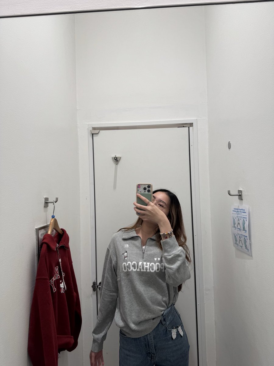 used_by_jinnie's tweet photo. used once —— sweater sanrio half zip ลาย pochacco สีเทา🩶🧣  Uniqlo

ไซส์: kids 160 cm
สภาพ: ใส่ครั้งเดียว 95%
ราคา: 600 รวมส่ง

#uniqlo #uniqloมือสองของแท้ #uniqloมือสอง #โล๊ะตู้ #ส่งต่อเสื้อผ้า #เสื้อผ้ามือสอง #เสื้อหนาว #เสื้อสเวตเตอร์ #เสื้อไปเที่ยว #lookbooklookbook https://t.co/V35yDEJXvR
