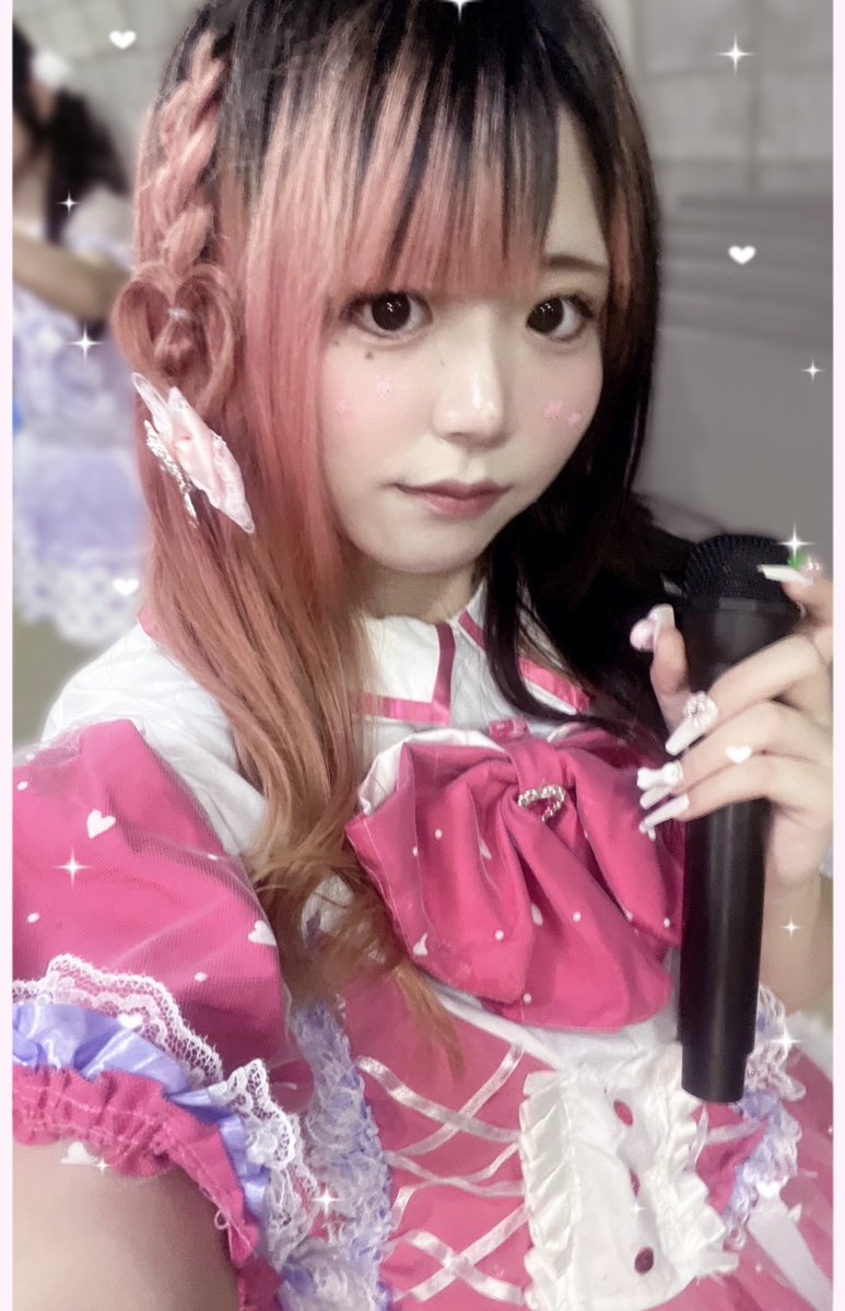 ♡多摩祭ありがとうございました♡

💘キューにストップできません！
💘メロンジュース
💘# ラブコード
💘誰よりも高く跳べ！

を踊りました( ; ; )♡と〜っても楽しかった❕
まだまだのところもあったので市ヶ谷祭はもっと仕上げます🍒♡

お披露目より成長したゆるしゃんの姿見てくれてありがとう！