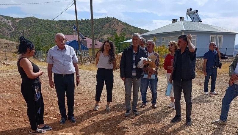 Hozat halkı madde kullanımına karşı ayakta: En önemli neden toplumsal çözülme

dersimgazetesi.net/politika/hozat…