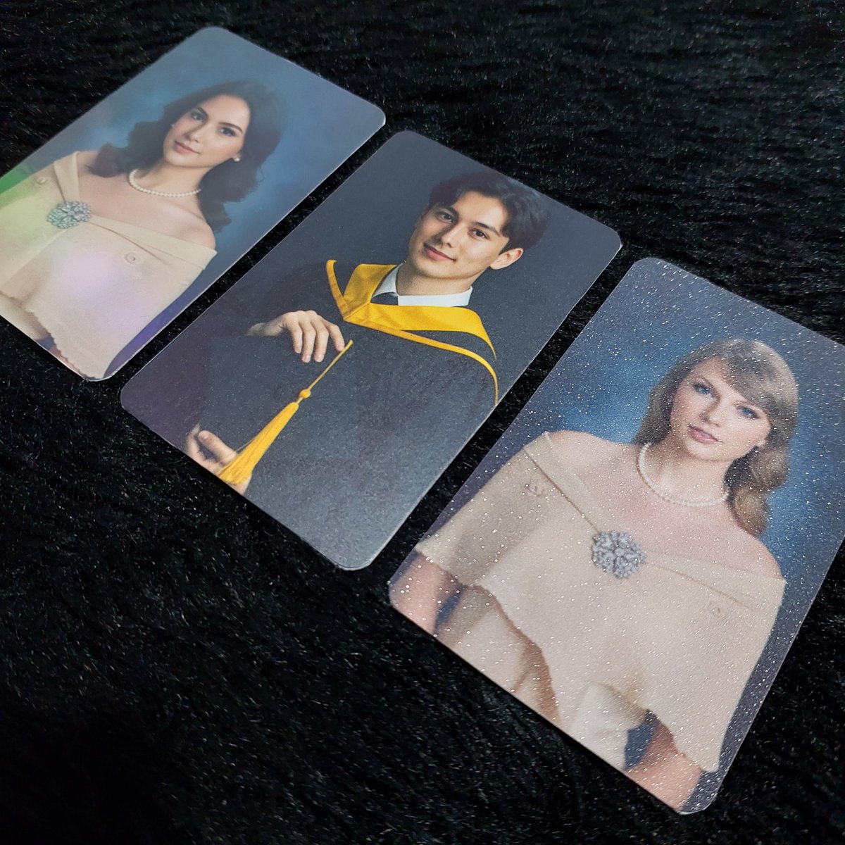 Aestheticalbyaj's tweet photo. ✨ Custom Photocards & Hand Banners ✨
Made for fans, by fans 💕
300 GSM | No Coat / Satin / Holo / Glitter
We use SATIN for top-tier quality 🤍
#AestheticalByAJ #Photocards #Handbanner #PrintingServicesPH #SmallBusiness https://t.co/hxqRttY63Q