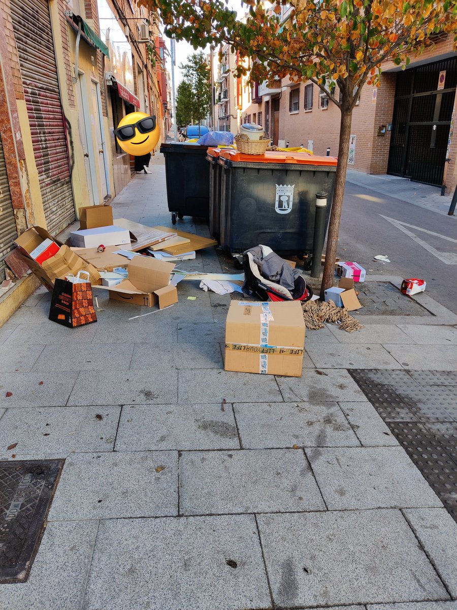 .<a href="/Lineamadrid/">Línea Madrid</a> 
<a href="/pptetuan/">PP Tetuán</a>
Calle Sorgo
#Tetuan entero es un basurero.