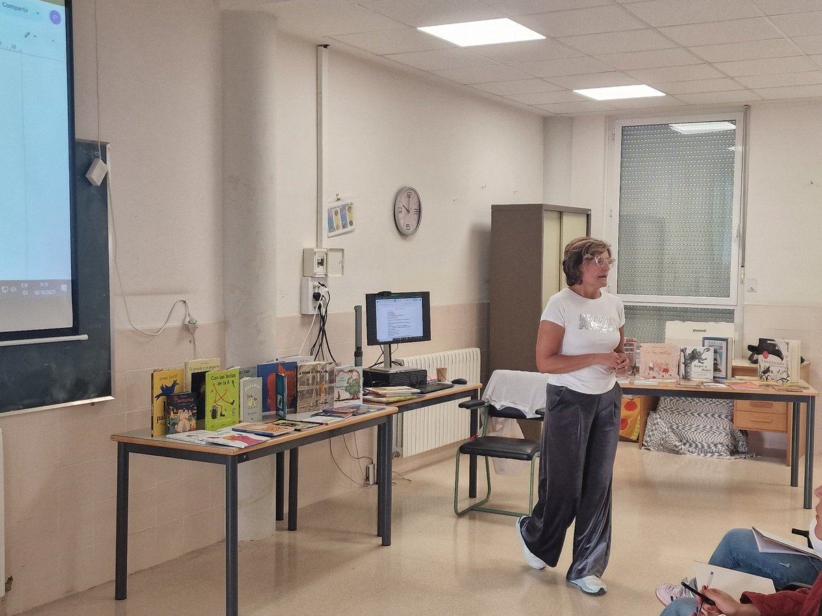 Jornada formativa del Protecto ÁFORA-HABLARLES, Alcañiz. A cargo de la profesora y metodóloga Pilar Ledesma.