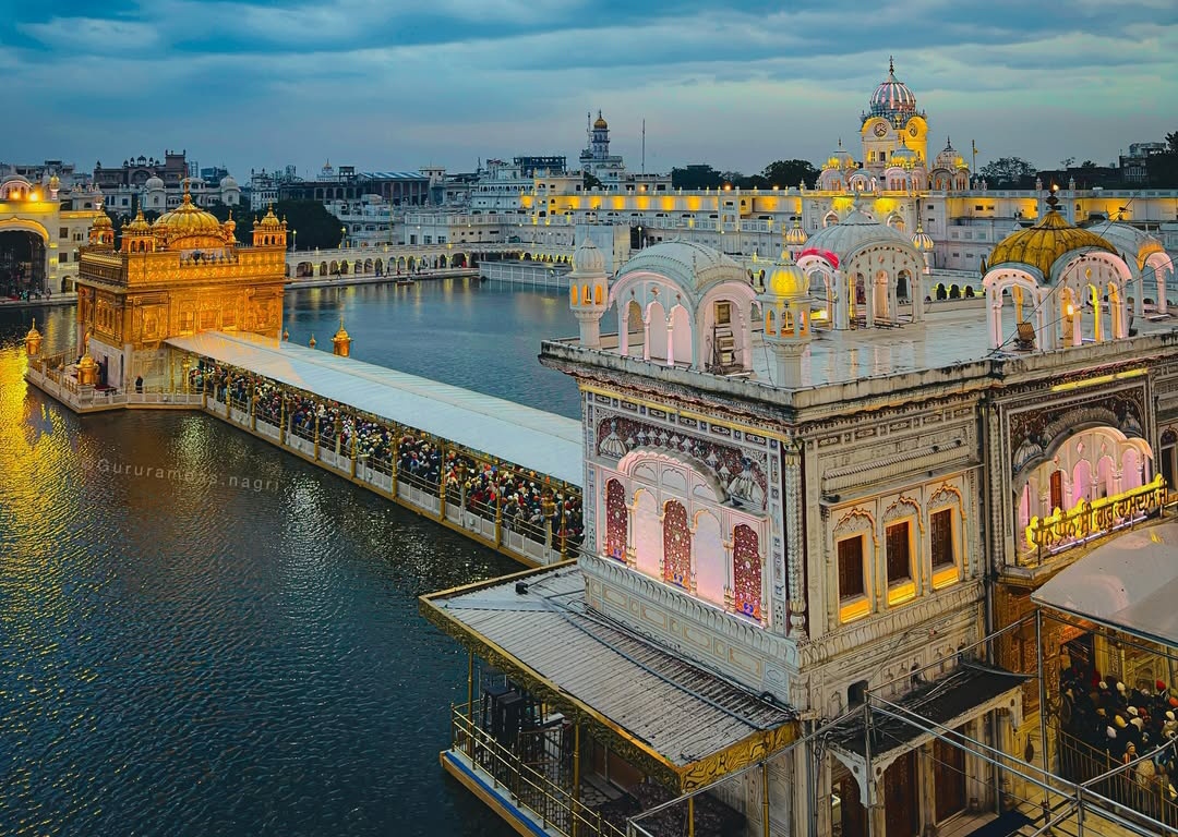 Rebel_S0ul's tweet image. 🌷ਕਾਹੇ ਮਨ ਤੂ ਡੋਲਤਾ ਹਰਿ ਮਨਸਾ ਪੂਰਣਹਾਰੁ॥🌷
#ਵਾਹਿਗੁਰੂ_ਜੀ 🌺❣️