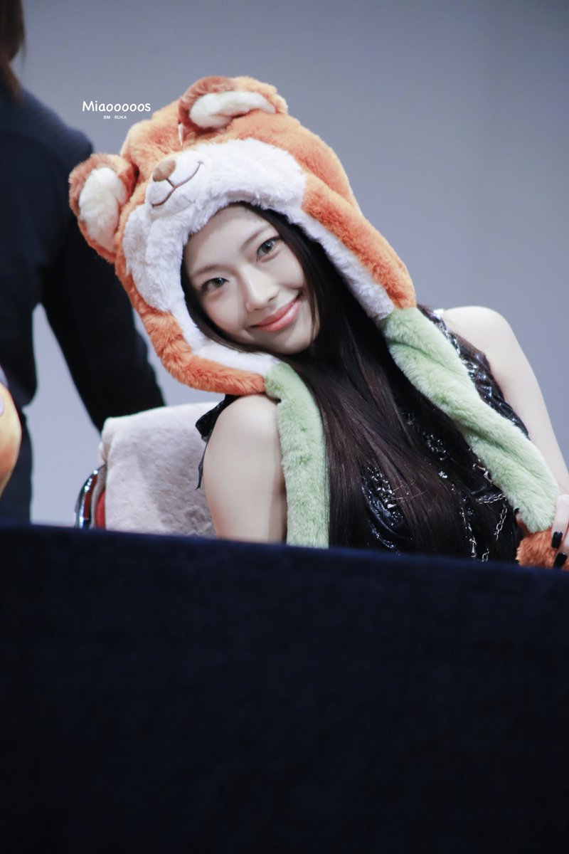 251018 withmuu
매일매일 조금이라도 행복하자

#RUKA #루카 #ルカ #河井瑠花 
#BABYMONSTER #베이비몬스터 #ベビモン