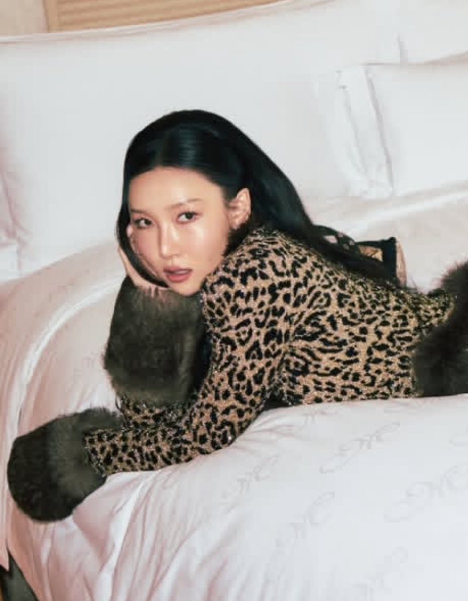 starryhwasa's tweet image. RULES FOR VOTING ON X [FANS’ CHOICE].

Reset time: 12am KST (every day until 10/26)

(vote daily on the Mnet Plus app !!)

#화사 #Hwasa 
#2025MAMAAWARDS