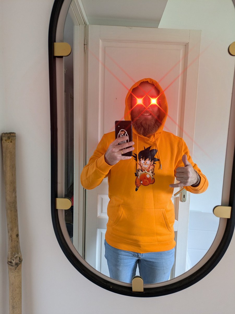 Scuba_Wizard's tweet image. J&apos;ai reçu ce matin mon nouveau pull Dragon ₿all de @OrangePeel_BTC  👀

La qualité est top, et il arrive à temps avec l&apos;hiver qui approche 🔥

Tout ça pour dire, dépensez vos sat, soutenez les entrepreneurs locaux et revenez au marché noir ✌😎