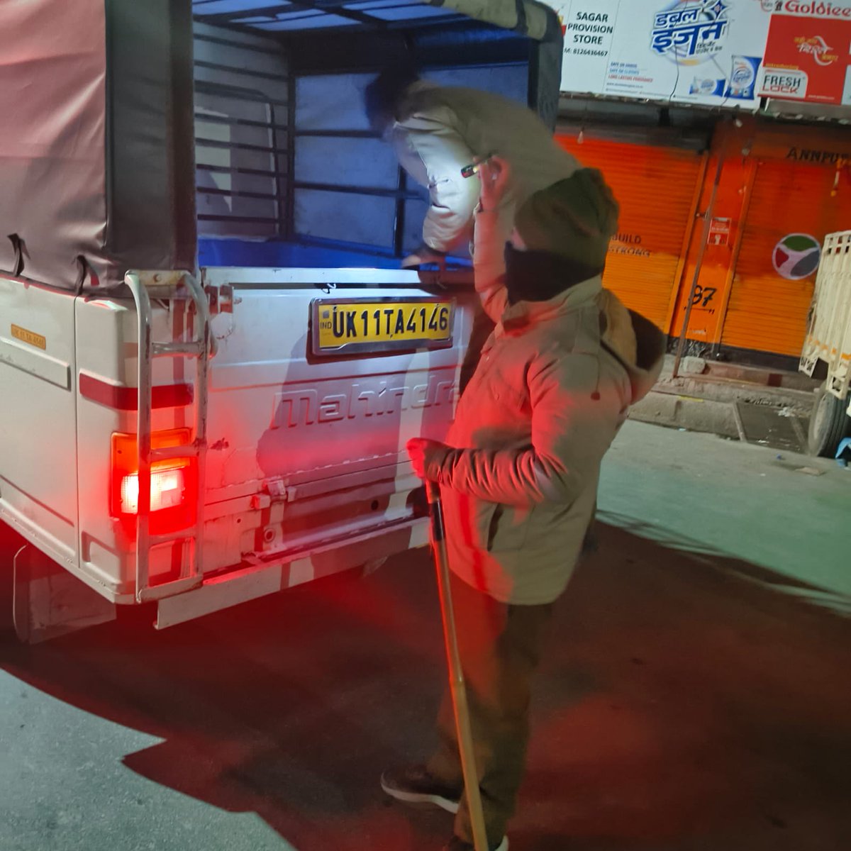 आगामी त्यौहारों के दृष्टिगत चमोली पुलिस का सघन वाहन चेकिंग अभियान।