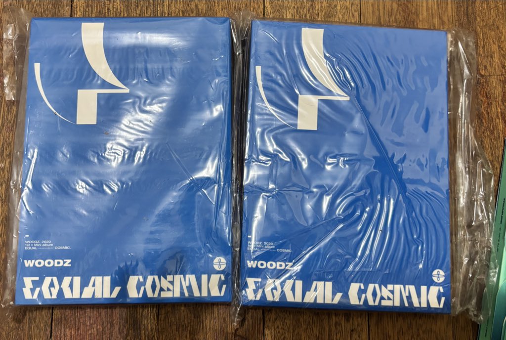 WOODZ EQUAL COSMIC 

✅UNSEALED 
✅PHOTOBOOK  
✅FOLDED POSTER
✅CD 

✨2 PCS AVAILABLE 

💵50 PESOS EACH

‼️REPLY “MINE + QTY + VERSION”
