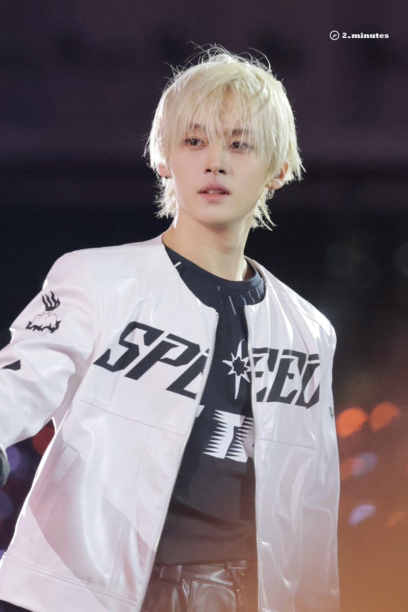 251018 dominATE : celebrATE

#리노 #Leeknow
#스트레이키즈 #StrayKids