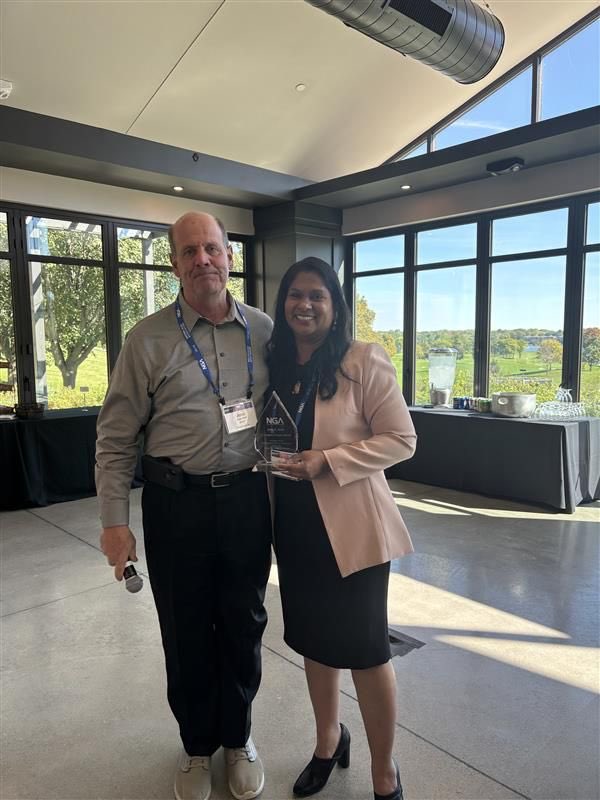 NACCProgram's tweet image. The NACC Program is thrilled to see John Kent, President at AMS Inc, recognized for his years of dedication to advancing the industry through certification with this years C. Gregory Carney Award from the National Glass Association (NGA).
Congratulations!