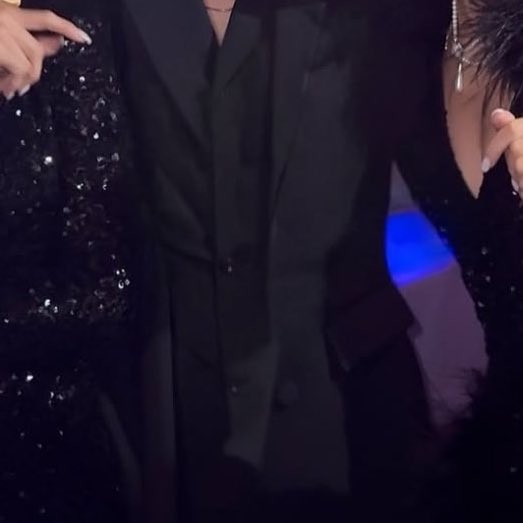 ทำไมเอวคอดแบบนี้ล่ะยัยคนสวย ㅜㅜ