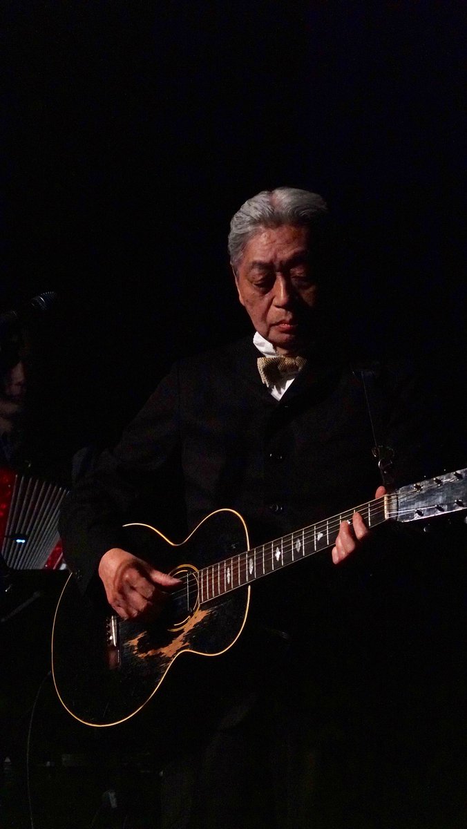 ギターを引く細野晴臣アクリルスタンド　HOSONO HARUOMI 55周年 細野晴臣 Haruomi Hosono _information on X