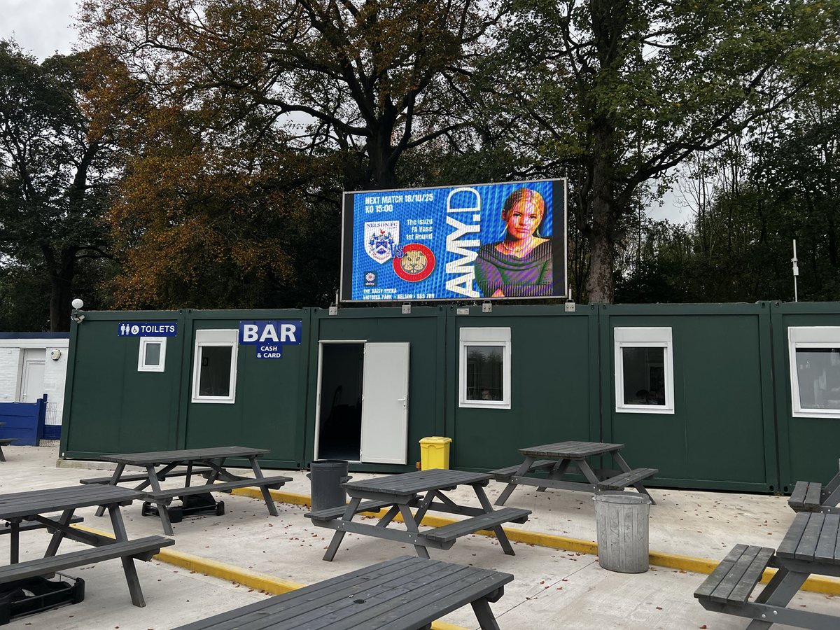 Nelsonfc1's tweet photo. ⚽️ Game first, tunes after! The amazing AMY-D live in the clubhouse today! 🎤💥
#AMYD #LiveMusic #MatchDay #ClubhouseVibes #FootyFun https://t.co/x03RbDLYU3