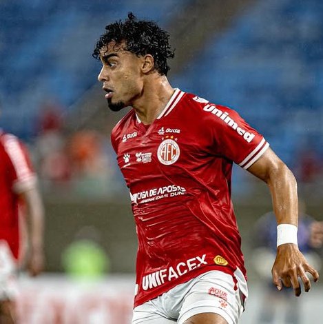 Treze tem acerto encaminhado com o lateral esquerdo Renan Siqueira, de 30 anos, seu último clube foi o América-RN, o lateral tem passagens por Imperatriz, Figueirense, Manaus, Retrô, Caxias e outros