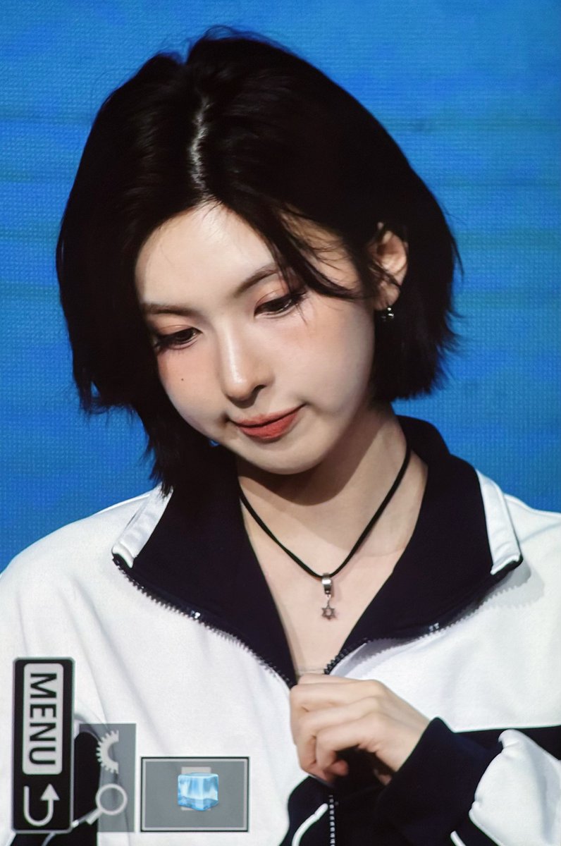251018 애플뮤직 팬싸

#NMIXX #엔믹스
#BAE #배이 #배블왔솔