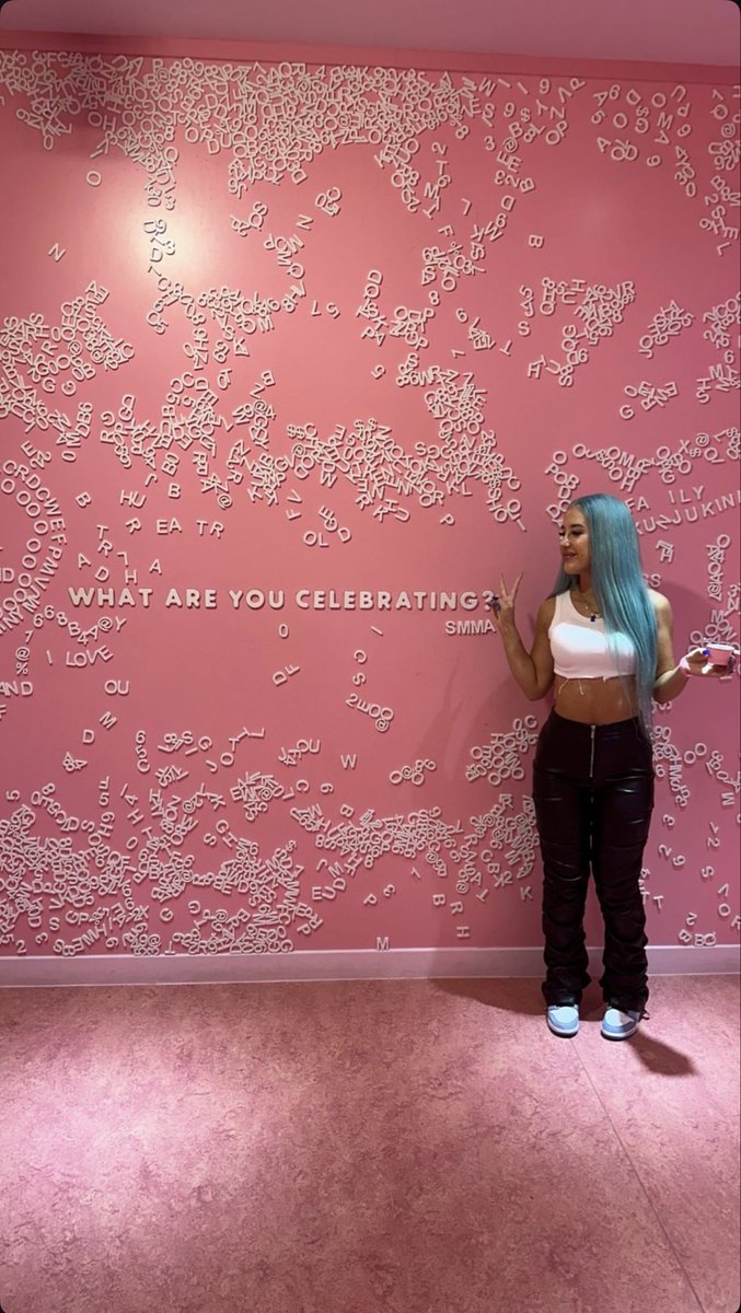 codie_Saanchez's tweet image. Big moves only dm and see how your life changes for the better with correct margin signals👩‍💻❤️