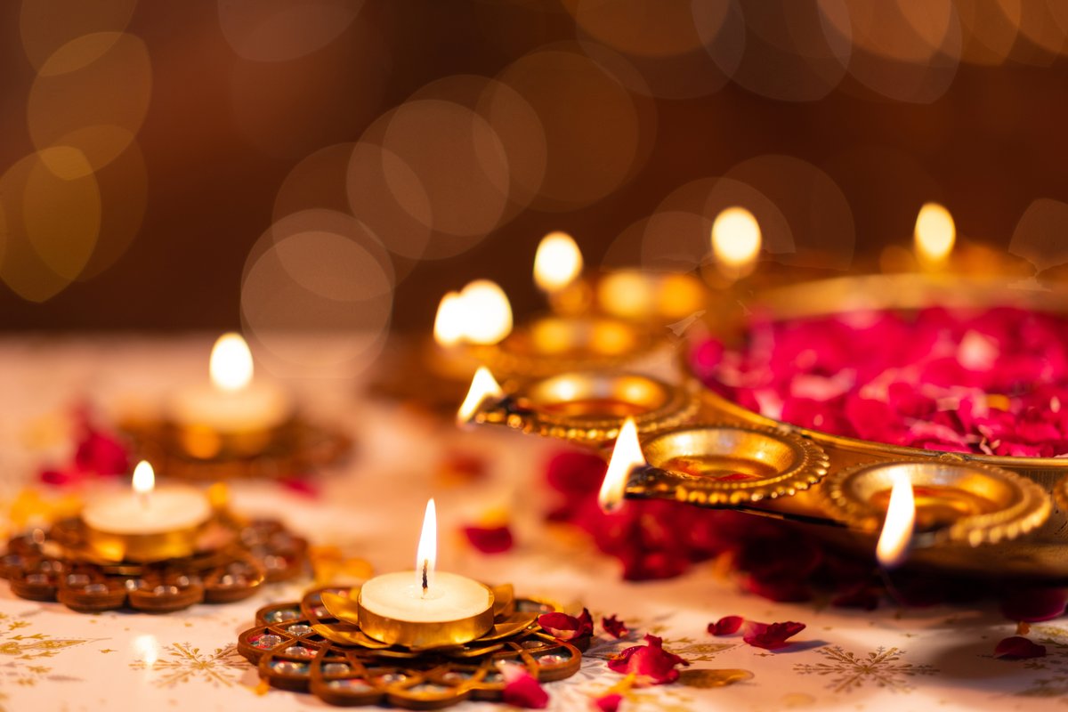 wlv_alumni's tweet image. #HappyDiwali to all of our @wlv_uni alumni celebrating across the globe! 🎇