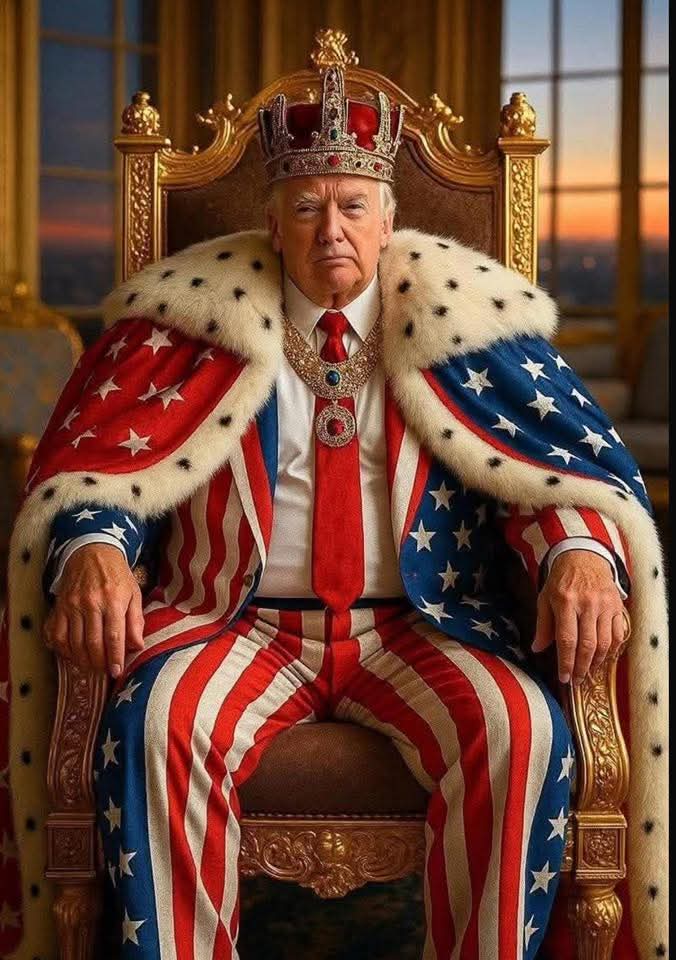 4thOfJuly365's tweet photo. Long Live the King! https://t.co/IQG3iwDBqj