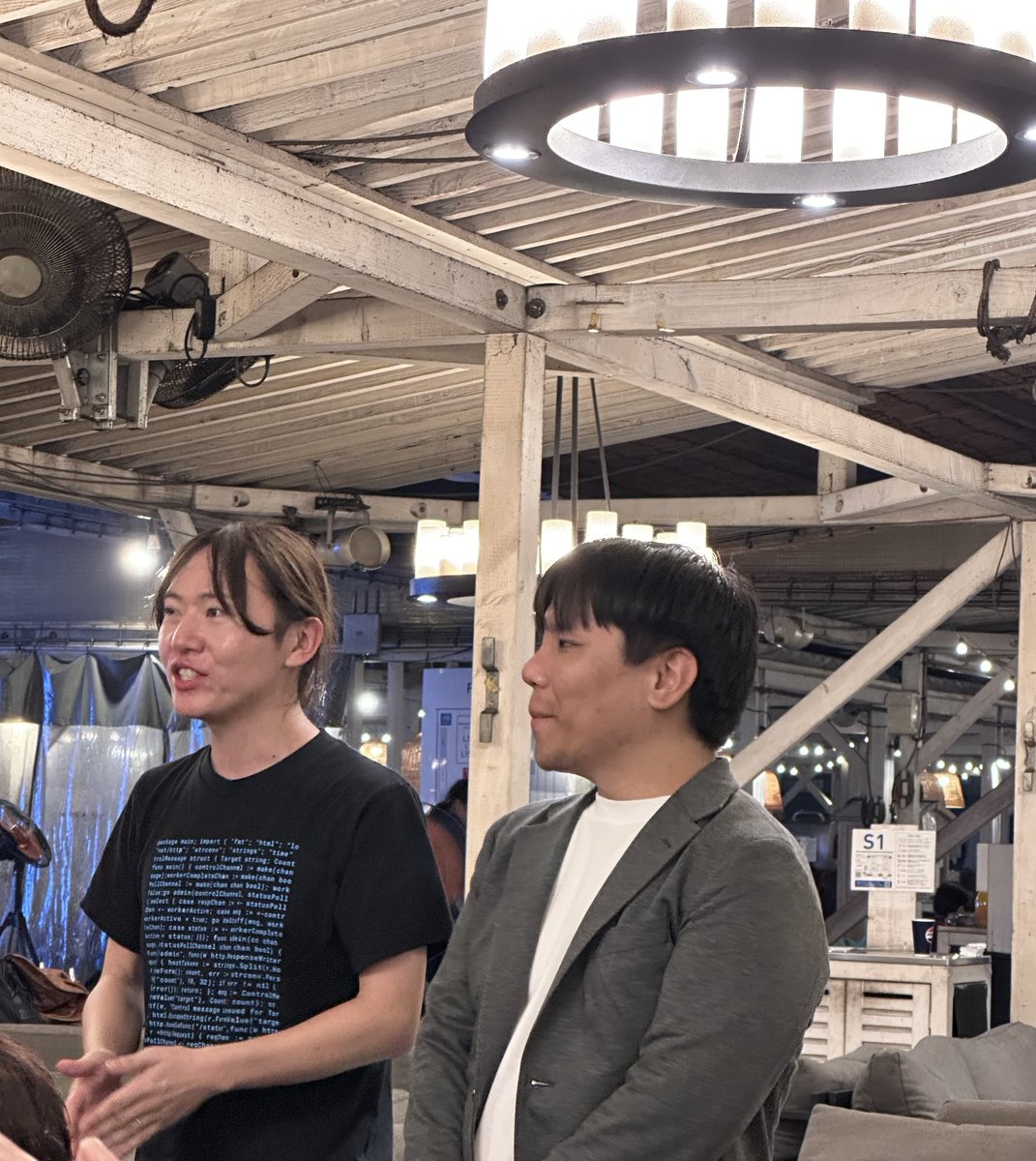 Team_mirai_Go's tweet image. 行ってきました！
S9で緑Tシャツだった人です。
党員の方とのお話楽しかったし
安野さんと隣で会話できたの嬉しかったです！
#チームみらい #チームみらいBBQ