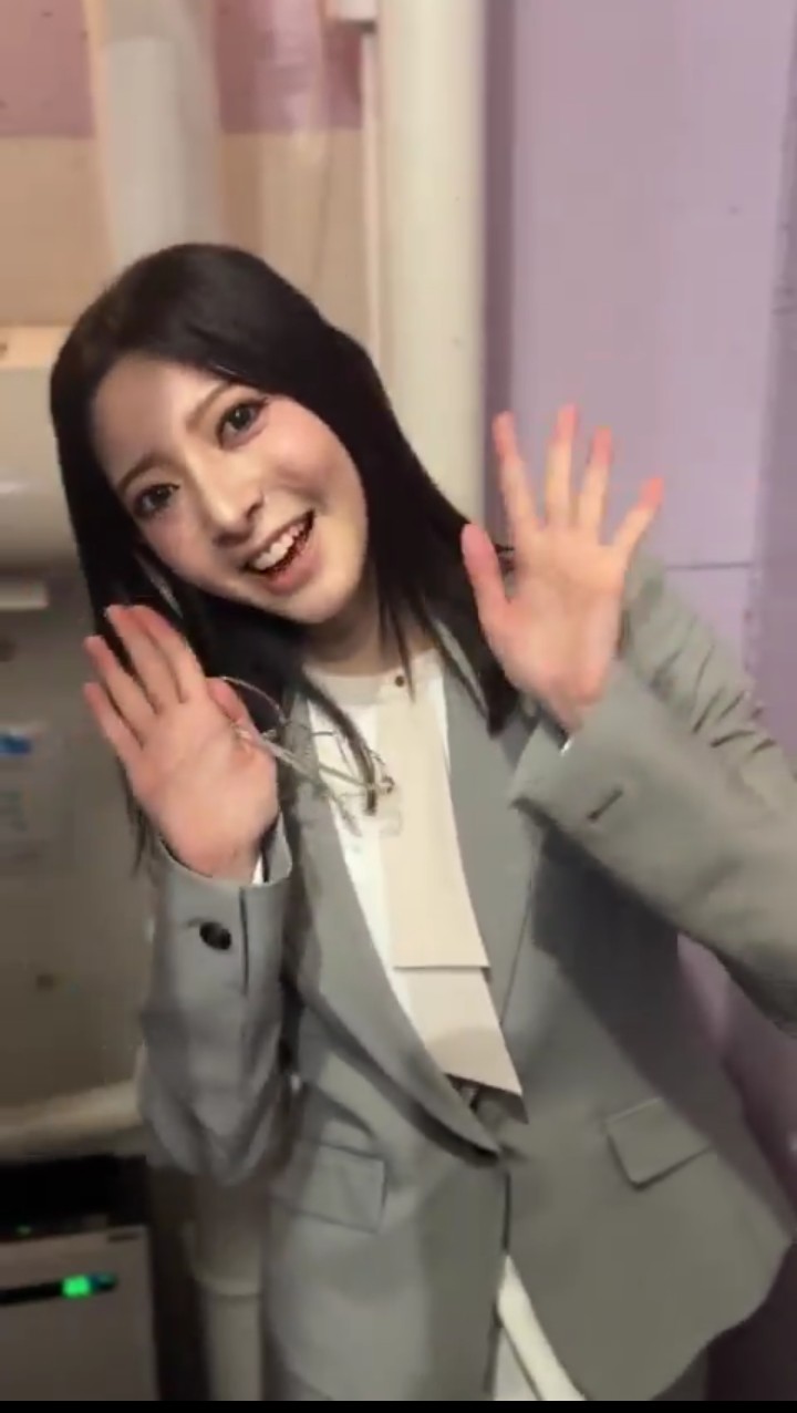 アイドル popo Ew64a-DVIAAuO9T.jpg