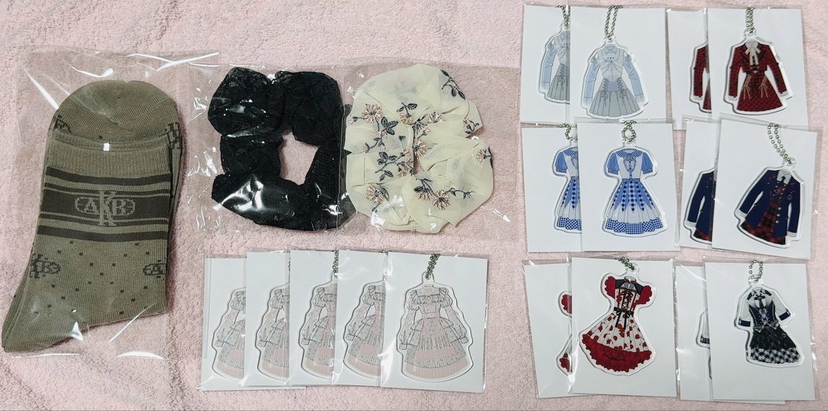 衣装展でゲットしたグッズとガチャ🤭 欲しかった衣装キーホルダーに