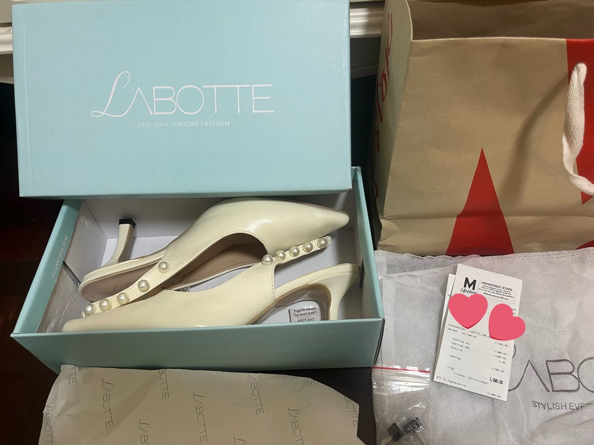 mygrowflower's tweet photo. ส่งต่อรองเท้า Labotte.bkk 🌟
รุ่น The Jovial  สี Cream size:39 มือ2 ใส่ถ่ายรูปนอกรอบ(2ชม.)
💌📮 ส่งต่อ 790.-รวมส่ง (shop1090)
มีกล่อง ของครบดูเพิ่มเติม/สนใจdmได้เลย
#Labottebkk #ส่งต่อรองเท้า #ส่งต่อเสื้อผ้ามือสอง #labotte #ส่งต่อlabotte #รองเท้ารับปริญญา #รองเท้าออกงาน https://t.co/4pXZDyLuZJ