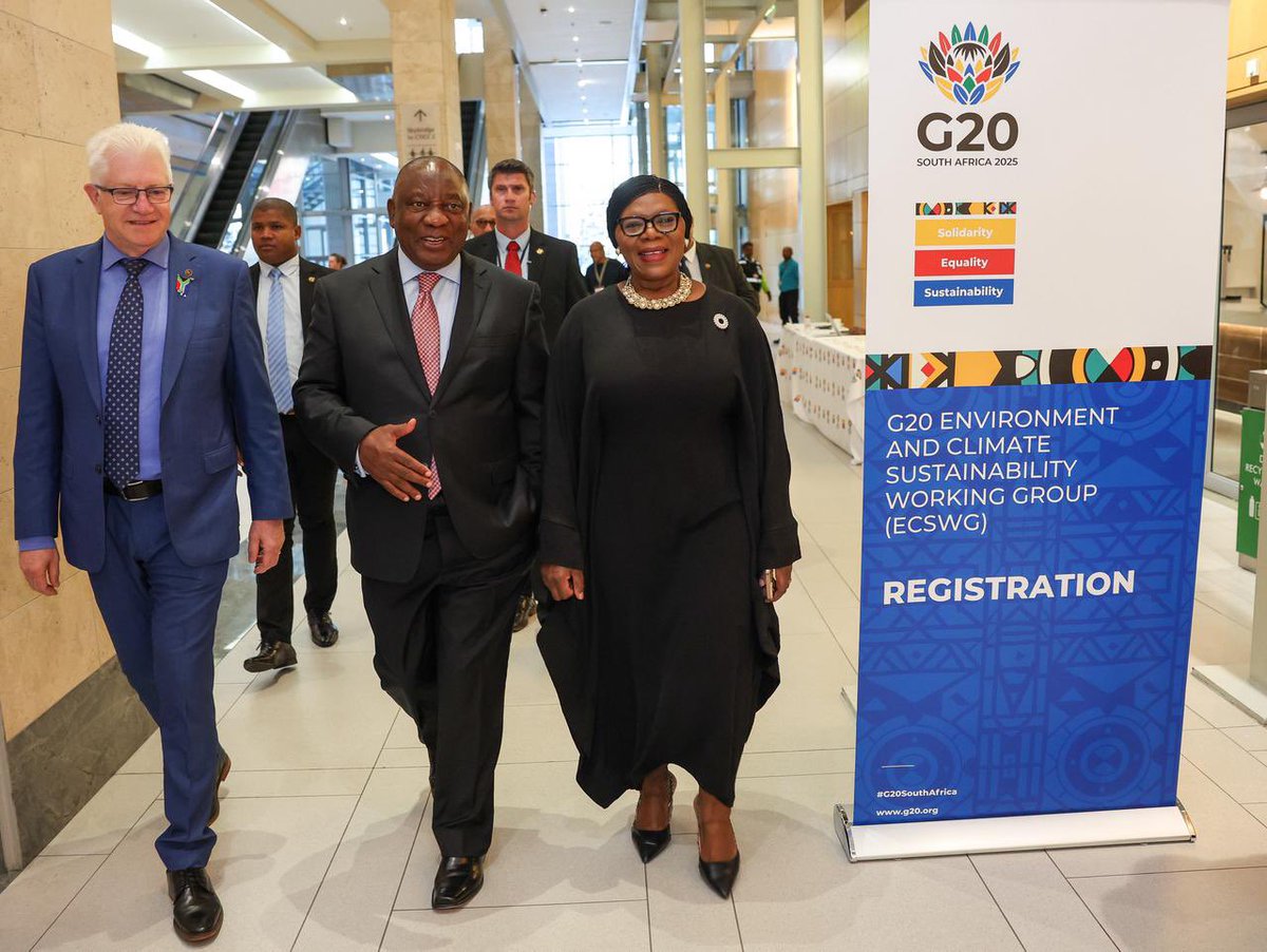 ThuliMadonsela3's tweet photo. Also honoured to host Western Cape Province Premier Alan Winde, whose advocacy for hunger hit maps resonates with our #EquityMapping approach piloted in Swartland Municipality as part of systematising Disaggregated Data anchored Anticipatory Impact Assessment using the Social Justice Impact Assessment Matrix (SIAM)#SocialJusticeSummit #SocialJustice