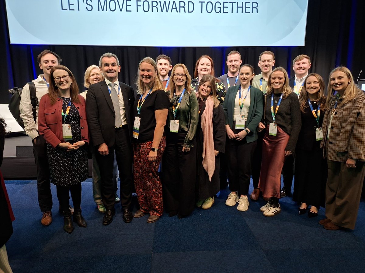 Seamusoreilly18's tweet image. #ESMO25 Climate Change Task Force
Wonderful to see so many of ☘️ next generation of Medical Oncologists attending @myESMO & presenting their research👇
Great to witness their engagement with 🌍 sustainability 🌳
@cancertrials_ie
@IrishDocsEnv 