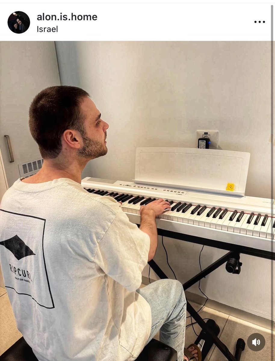 hilush80's tweet image. אלון חזר לנגן
איזה מרגש
❤️❤️❤️