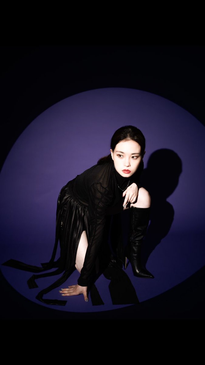 Kim4141pic's tweet image. 女スパイ風かっこよポーズ

描きたい、お好きなポーズあったら是非RPやブクマ、♡お願いします !

 #彪資料写真集 #トレス素材 #Posereference