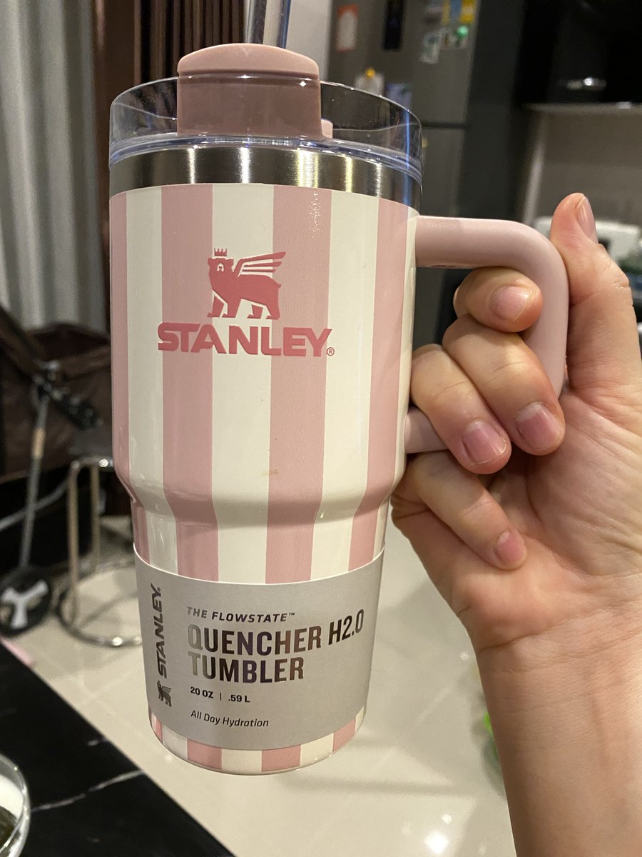 น้องน่ารักปุ้กปิ้ก แต่ในความปุ้กปิ้กมีความหิ้วยากหน่อยๆ😆😆