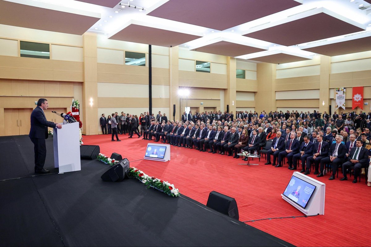 Liderimiz Sayın Devlet Bahçeli Beyefendi’nin himayelerinde, TASAV öncülüğünde düzenlenen Tarım, Gıda ve Hayvancılık Sempozyumu’nda yer aldık. 🇹🇷

🌾Üretimin, emeğin ve milli kalkınmanın konuşulduğu bu anlamlı programda emeği geçen herkese teşekkür ediyorum.