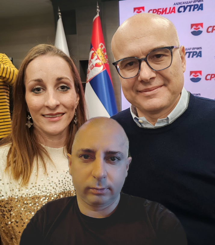 Традиционална српска породица. Неда, Милош и мали Гаврило. Нека хиви Гаврило.