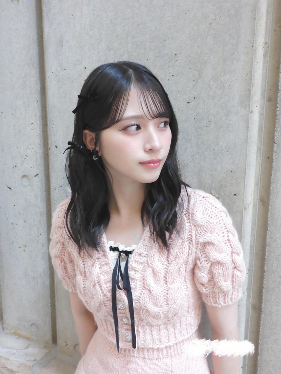 maika_sasaki_ インスタグラム】 薄ピンクニット🧶 カワイイ このよう
