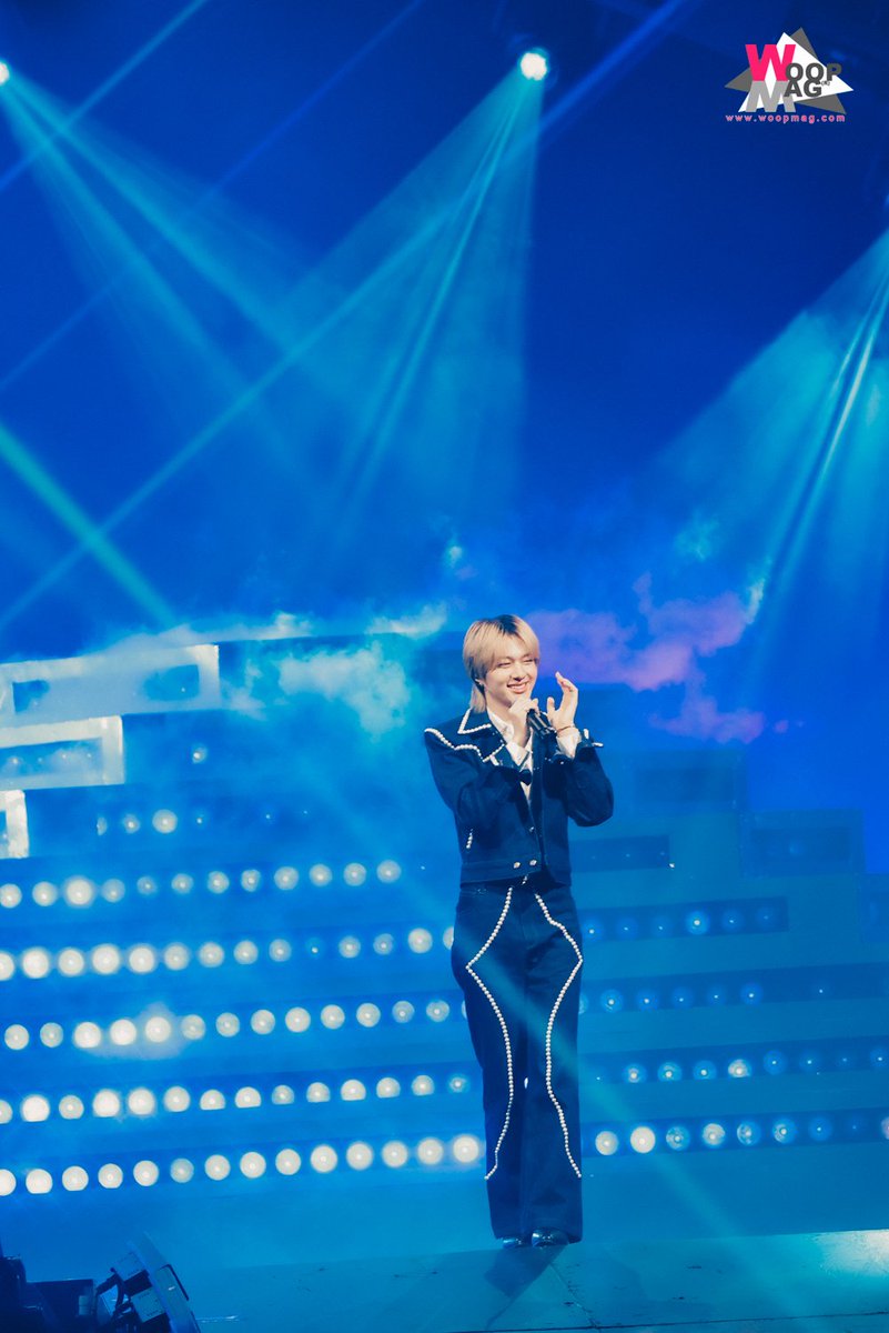 WOOPMAG_Story's tweet image. #NuNew ในคอนเสิร์ต Jula&apos;s Herb | presents DA20th CONCERT &quot;THE ENDORPHINE EFFECT&quot;

CHAWARIN x DA Day1
#DA20ConcertxNuNewD1 
#คอนครบครอบ20ปีดาเอ็นโดรฟิน
#JulasHerbXDA20Concert
#TheEndorphineEffect
#ดาเพื่อนสนิทกลับมาแล้ว