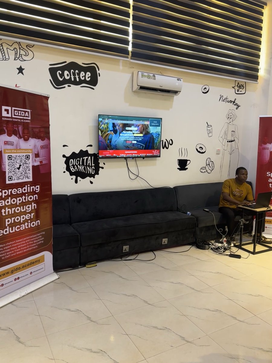 Official_GIDA's tweet photo. And the @Official_GIDA Skillup Summer Bootcamp tour grand finale edition in Enugu metropolis is LIVE!!!!

80+ persons currently checked in to the venue & the train is set to go 🚀

If you’re in 042 city, come join us at Cafe One, Enugu 🔥

Register: https://t.co/e1T4Iw8ljk

Supported by @StarknetFndn 🤝