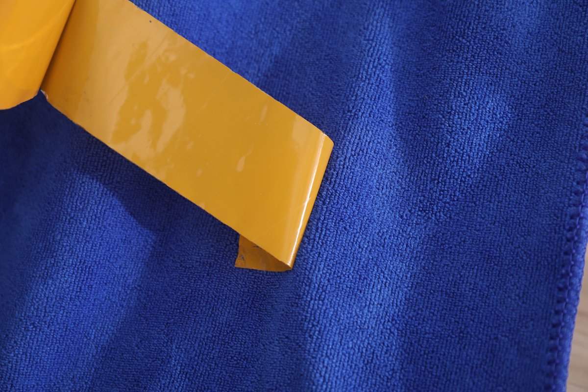 towel_hongqian's tweet image. Gentle on paint, tough on grime 🧼✨ Our reusable car cleaning towels protect your finish while saving resources. Clean smarter, not harder. #CarCare #EcoFriendly #DetailingTools #AutoMaintenance #SustainableCleaning