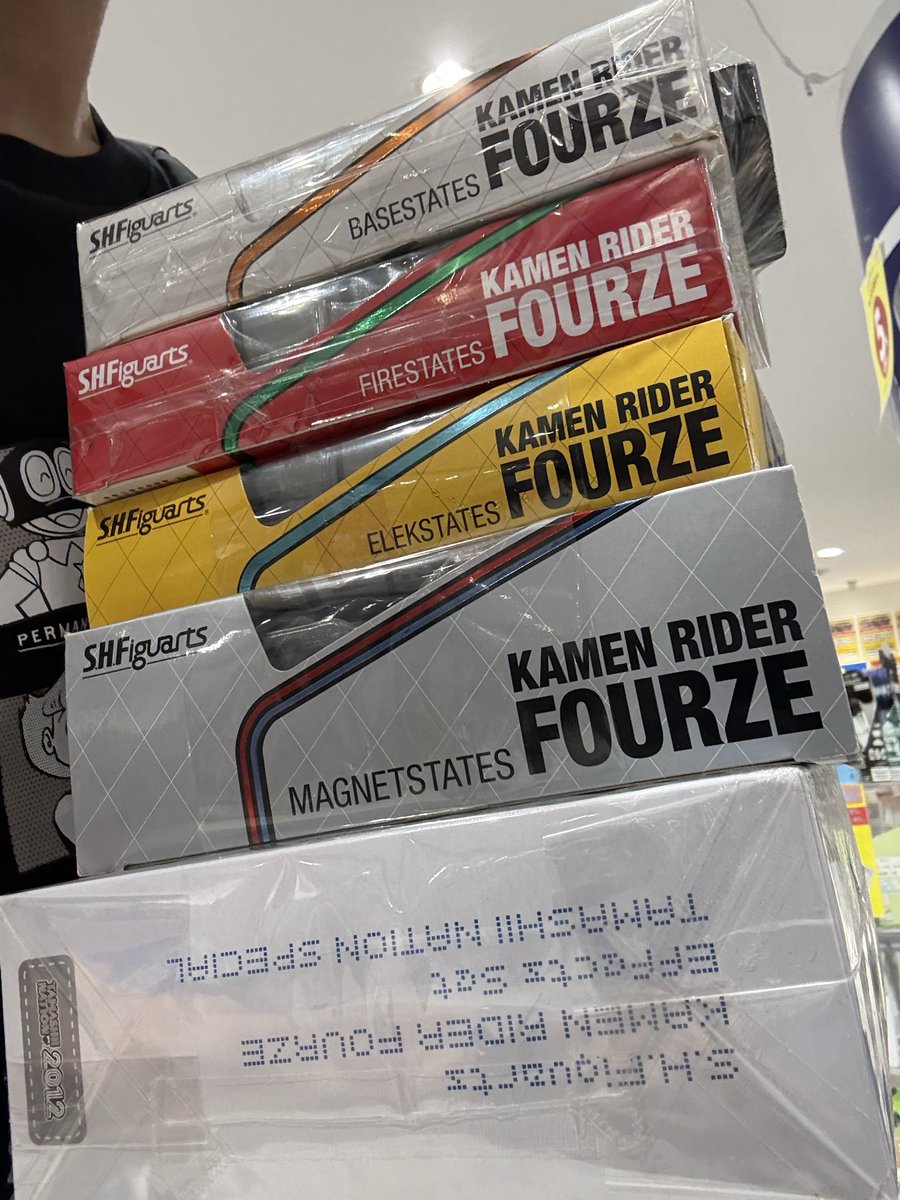 Typo, (@typo_comma) on Twitter photo 