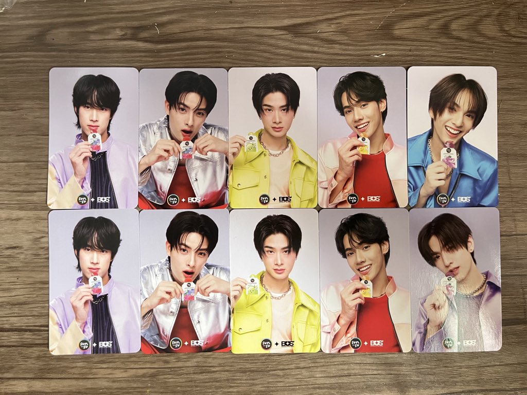 jisyyy199749's tweet image. ✊🏻 พร้อมส่ง
เอเอใบละ 25 ที่เหลือใบละ 15 
ซื้อครบ 100 ส่งฟรี
ค่าส่ง 30
💌 สอบถามทางเดม

#ตลาดนัดbus #ตลาดนัดบัส #BUSbecauseofyouishine