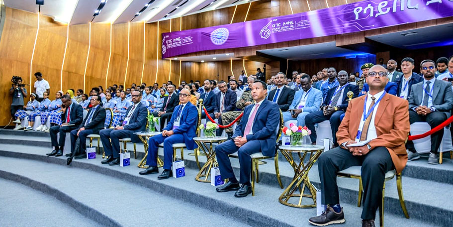 EthioReporter's tweet photo. የሐሰተኛ መረጃ ሥርጭት በሕዝብና በአገር ላይ ከፍተኛ የሳይበር ጥቃት ምንጭ ሆኗል ተባለ 

https://t.co/vBOUkcwcBx https://t.co/h0EvRlW87e