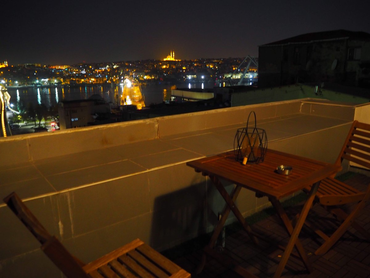 Lena21028682's tweet photo. イスタンブール
ボスポラス海峡を望むバルコニーがとっても良かった😌✨
#Istanbul #Turkey #トルコ #海外旅行好きな人と繋がりたい #flashpacker https://t.co/tjtfroDOsd