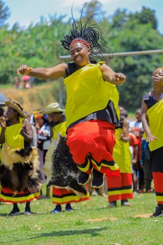 The Bakiga dance hits differently with its raw energy, heavy stomps, and fearless pride powered by the deep Kigezi rhythms. 

Culture is alive 💃🏾 Happy weekend.