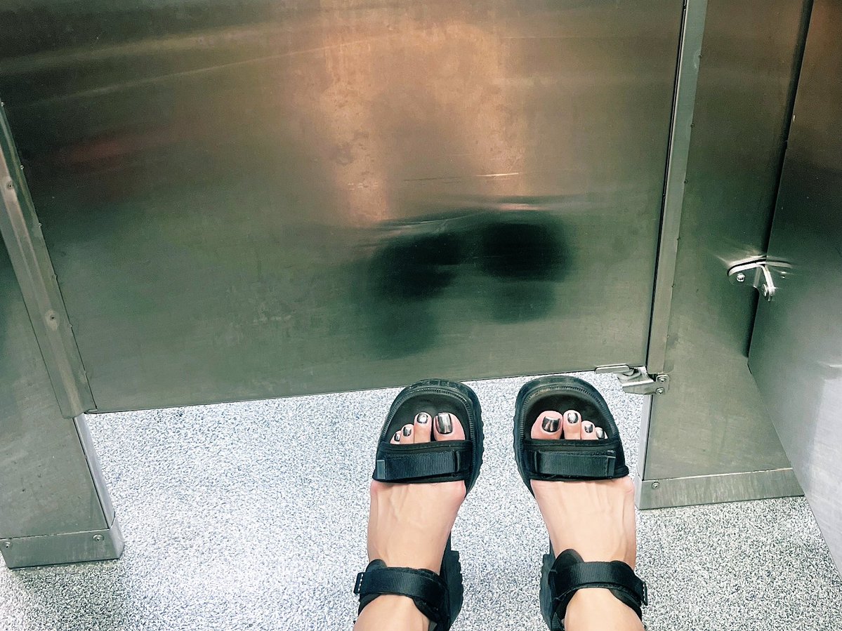 要射我腳趾上嗎🥵