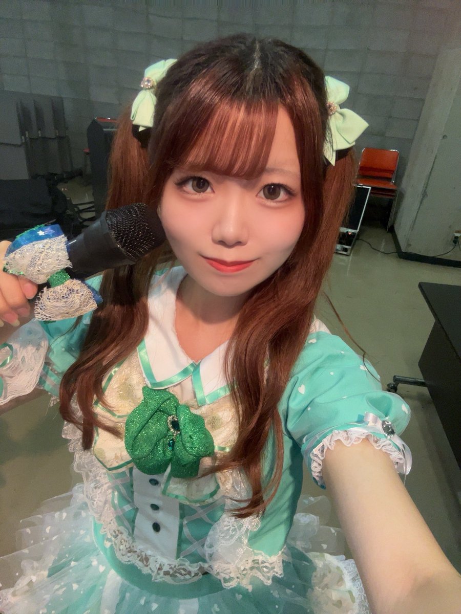 kimowota☆7多摩祭公演ありがとうございました🎶

♡メロンジュース
♡モブノデレラ 
♡誰よりも高く跳べ！

に出演させていただきました💝🫧
はじめて緊張せずにステージ楽しめました！✨️
次は市ヶ谷祭！がんばるぞ〜👊🏻🌱