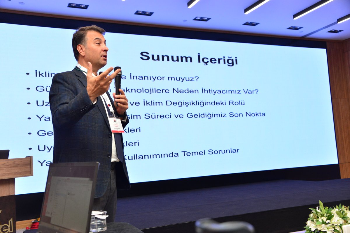 #TÜBA Asli Üyesi Prof. Dr. Taşkın Kavzoğlu “GeoAI ile İklim Değişikliği İzlemede Yeni Ufuklar: Uzaktan Algılama ve Yapay Zekâ Entegrasyonu” başlıklı Genel Kurul Konferansı verdi.