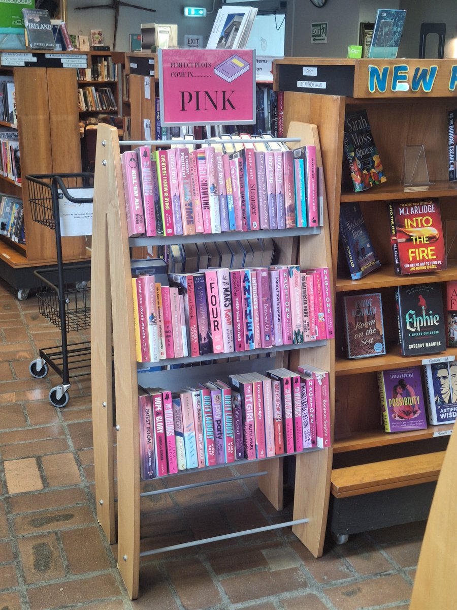 corkcolibrary's tweet image. Come choose from Bantry library’s ‘Perfect plots come in Pink’ display or for any patron seeking a new hobby for the Autumn/Winter browse our collection of new ideas.
#BantryLibrary #LibrariesIreland #WhatLibrariesDo