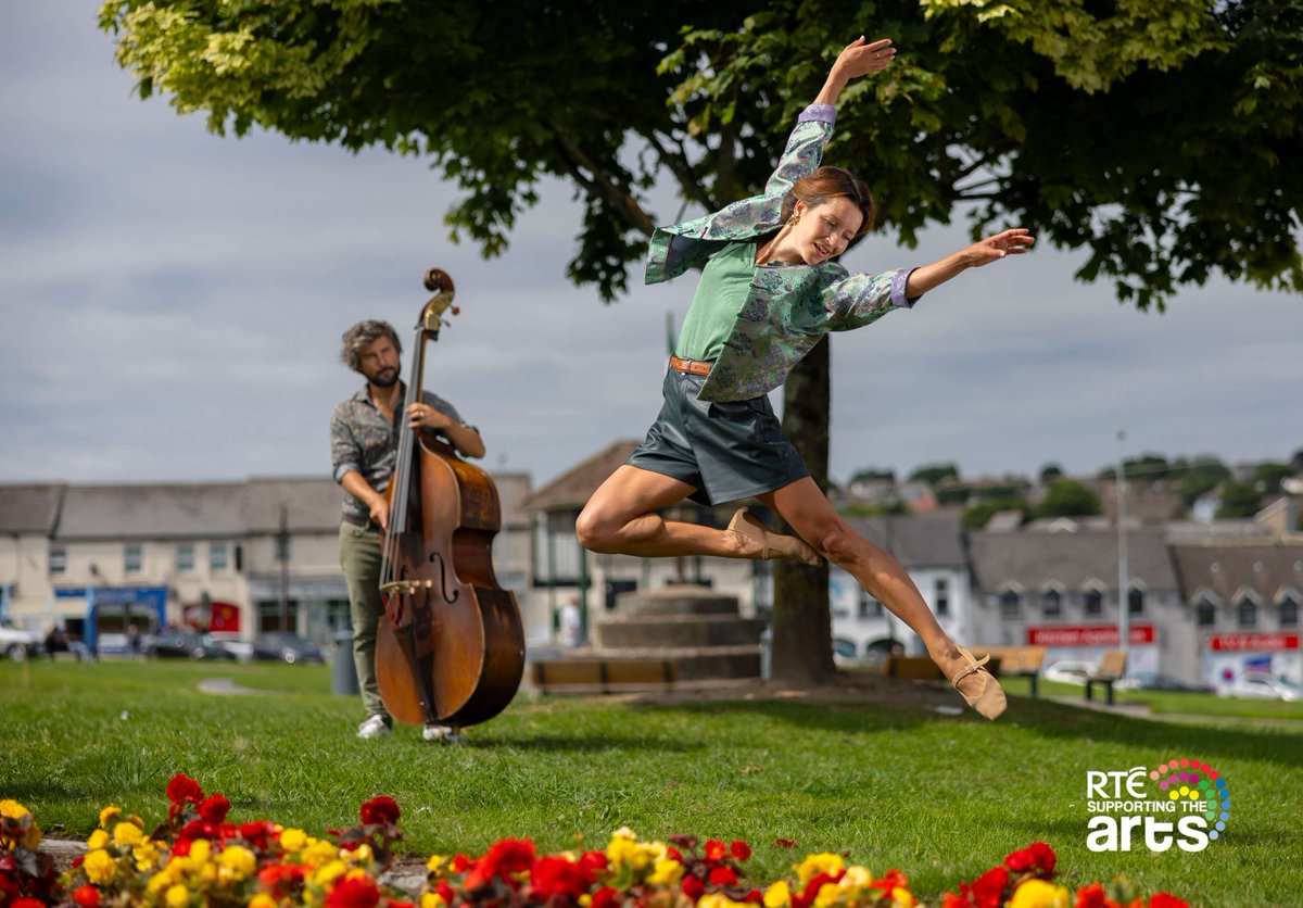 rte's tweet image. ✨ RTÉ Supporting the Arts ✨

📢 Imagine Arts Festival 2025
📅 21–26 October
📍Waterford City
🔗 imagineartsfestival.com

#RTESupportingtheArts #ImagineArtsFestival