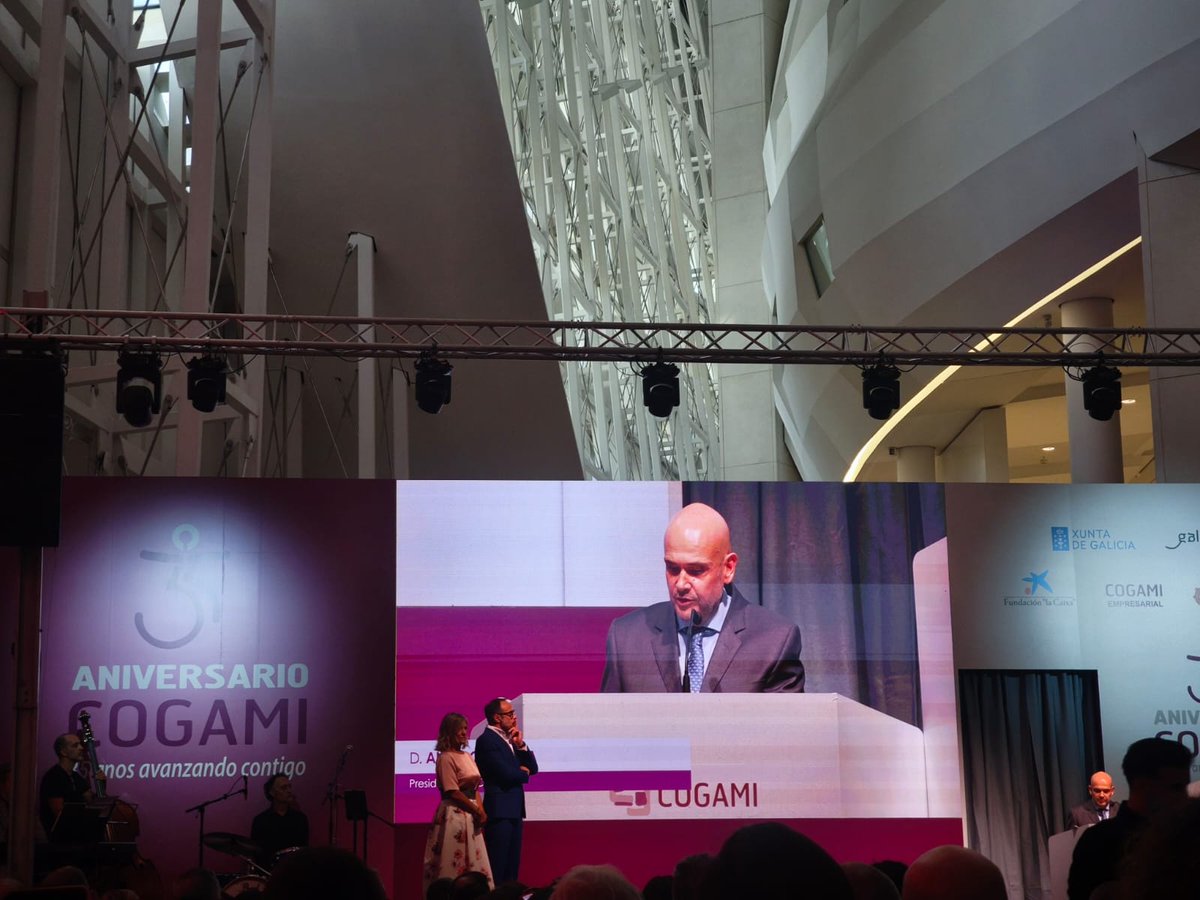 ¡Moitos parabéns <a href="/COGAMI_Galicia/">COGAMI</a> !
Grazas por invitarnos a celebrar con vos estes 35 anos 💚
A por outros tantos máis traballando polas persoas con discapacidade