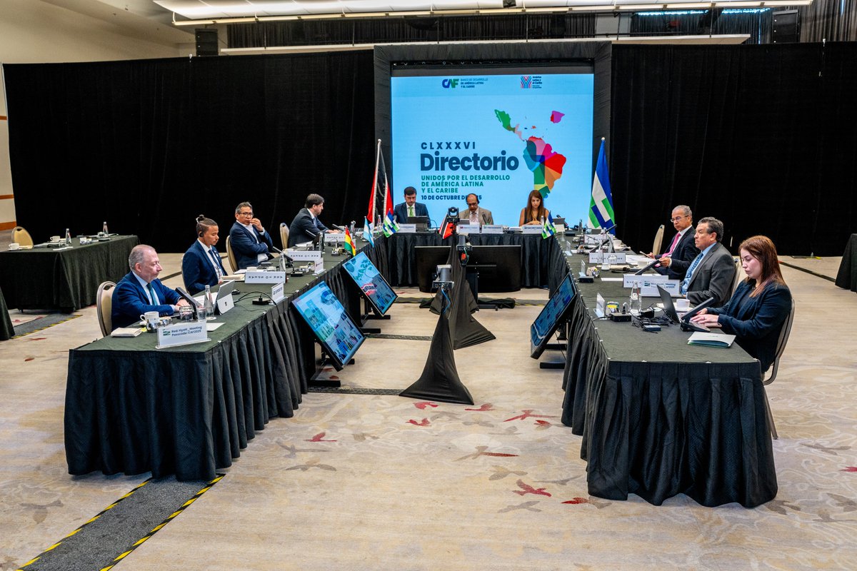 En su última reunión de Directorio, CAF aprobó USD 1.086 millones en financiamiento para proyectos estratégicos en Brasil,  Colombia, Uruguay y Chile, reafirmando su compromiso con la acción climática y el desarrollo sostenible.

🇨🇴 En Colombia, los recursos impulsarán la